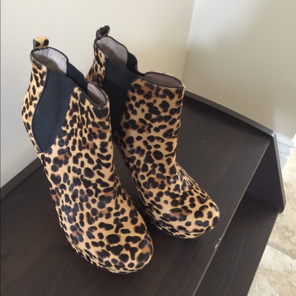 Boots - Picture 2 of 4